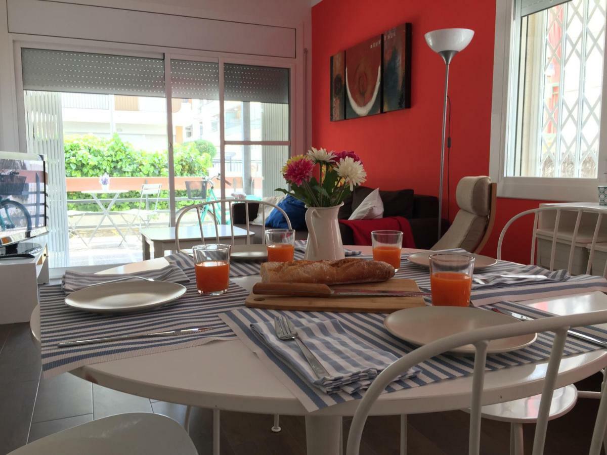 Nice Apartment 80 Meters From The Beach กาลาเฟลล์ ภายนอก รูปภาพ